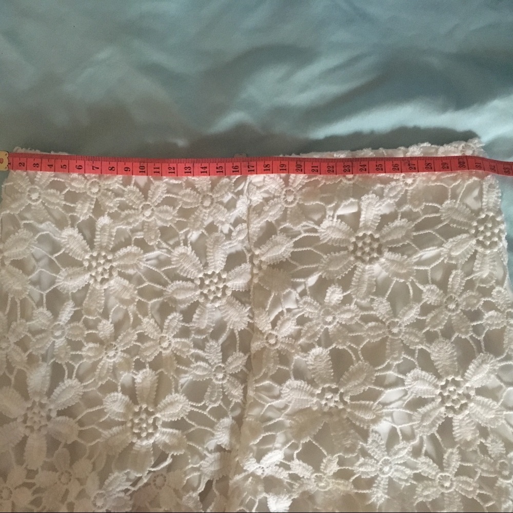 Hollister lace shorts - Picture 7 of 8